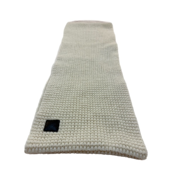 Canada Goose x Robert Mackie of Scotland 🇬🇧 Wool Knit Infinity Scarf – Cream - Picture 6 of 11